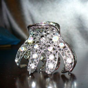 Pewter crystal  very sparkly claw clip for hair